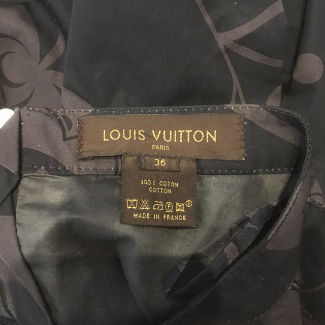 LOUIS VUITTON(ルイヴィトン)のルイヴィトン ミニスカート レディースのスカート(ミニスカート)の商品写真