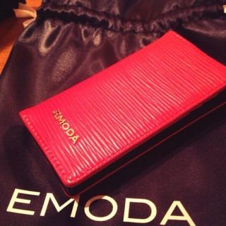 エモダ(EMODA)のiPhone５ケース本日限定値下げ！！(モバイルケース/カバー)