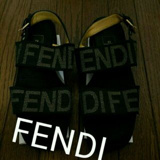 フェンディ(FENDI)のFENDI　サンダル　シューズ(サンダル)