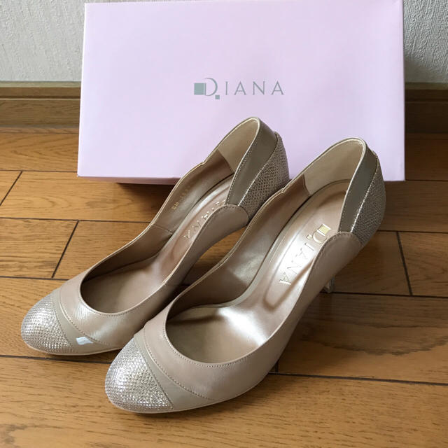 お値下げ　DIANA ダイアナ パンプス ベージュ