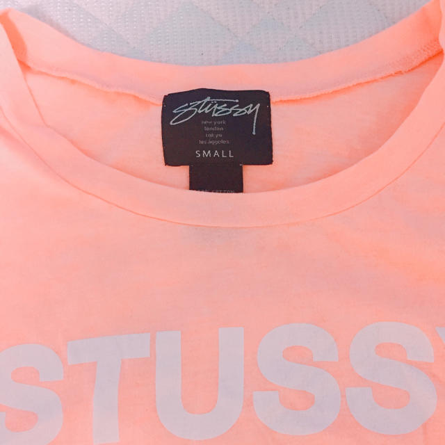 STUSSY(ステューシー)のstussy Ｔシャツ レディースのトップス(Tシャツ(半袖/袖なし))の商品写真