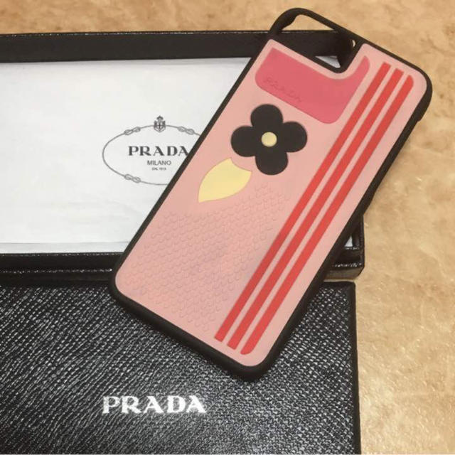 PRADA(プラダ)のプラダ iPhone7ケース⭐︎未使用に近い⭐︎正規品⭐︎ スマホ/家電/カメラのスマホアクセサリー(iPhoneケース)の商品写真