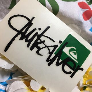 クイックシルバー(QUIKSILVER)の☆QuickQuiksilverハワイ☆新品未使用品♪格安！定番大きめステッカー(サーフィン)