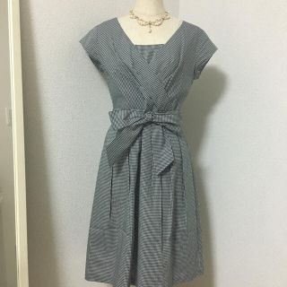 ストロベリーフィールズ(STRAWBERRY-FIELDS)の美品！ストロベリーフィールズ ギンガムチェック リボン ワンピース カシュクール(ひざ丈ワンピース)