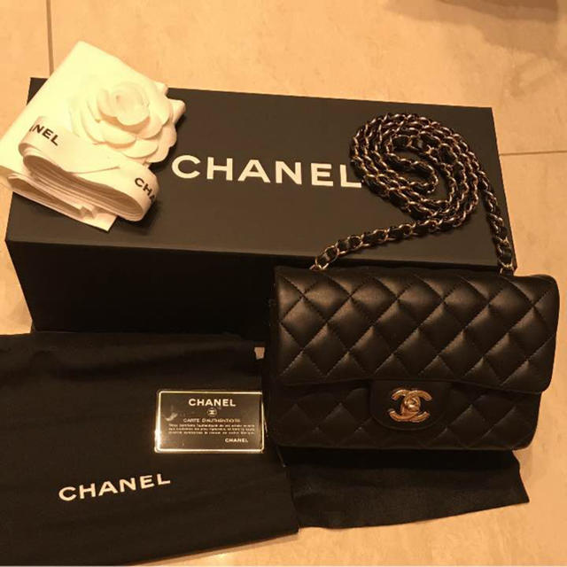 CHANEL(シャネル)のシャネル ミニ マトラッセ ❁ 新品 レア レディースのバッグ(ショルダーバッグ)の商品写真