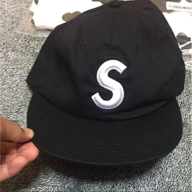 シュプリーム　Sロゴキャップ　supreme