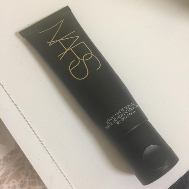 NARS(ナーズ)のベルベットマットスキンティント コスメ/美容のベースメイク/化粧品(ファンデーション)の商品写真