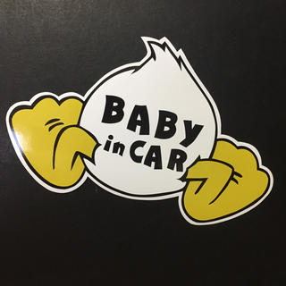 ドナルドおしり Baby In Carマグネットの通販 ラクマ