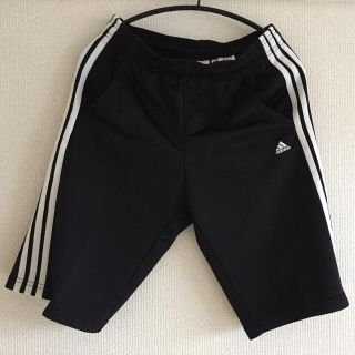 アディダス(adidas)のadidas ハーフパンツ(ハーフパンツ)