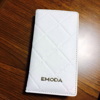 エモダ(EMODA)のemoda 新発売 iPhoneケース(モバイルケース/カバー)
