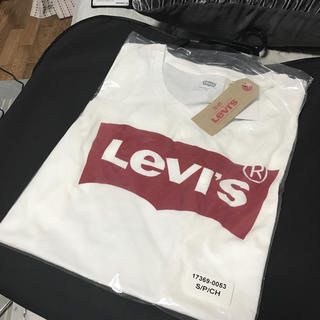 リーバイス(Levi's)の【新品】Levi's ロゴ 半袖 Tシャツ(Tシャツ(半袖/袖なし))