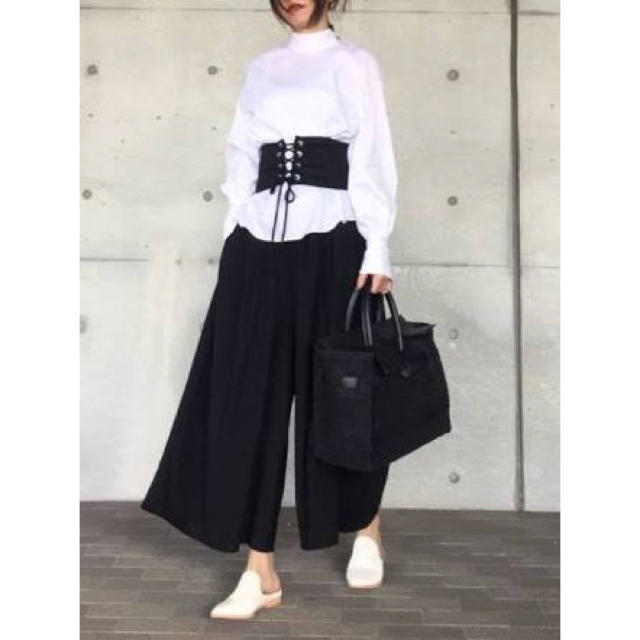 ZARA(ザラ)のzara コルセットベルト ブラック レディースのファッション小物(ベルト)の商品写真