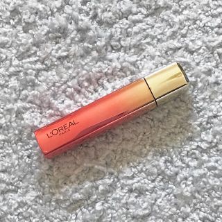 ロレアルパリ(L'Oreal Paris)のロレアルパリ ユイルカレス 804 RED(リップグロス)