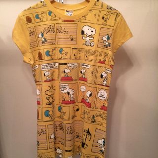 スヌーピー(SNOOPY)のpenuts の総柄プリント、スヌーピーTシャツ(Tシャツ(半袖/袖なし))