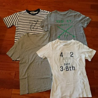 ギャップ(GAP)のSaa様専用☆GAP☆ｸﾞﾛｰﾊﾞﾙﾜｰｸ☆Tｼｬﾂ4枚ｾｯﾄ☆(Tシャツ/カットソー(半袖/袖なし))