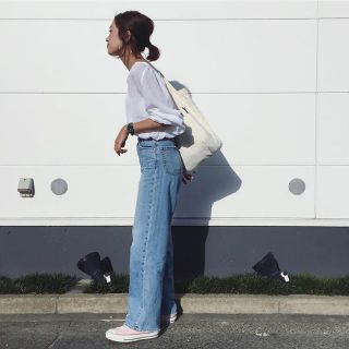 アズールバイマウジー(AZUL by moussy)のAZULbymoussyハイウエストワイドデニムパンツ26(デニム/ジーンズ)