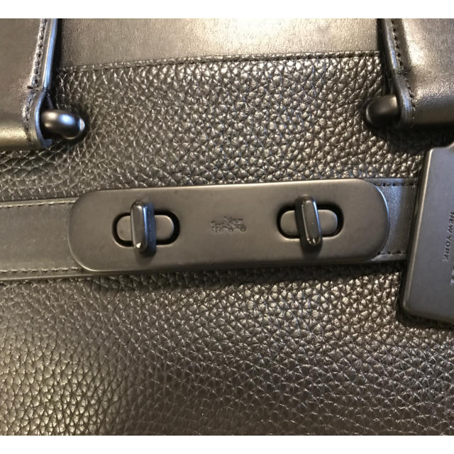 COACH(コーチ)のコーチ バッグ スワッガー オールブラック レディースのバッグ(ショルダーバッグ)の商品写真