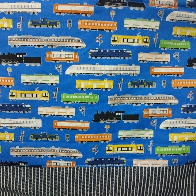 カラフルトレイン 電車&新幹線 ブルー♪(通園バッグ+上靴いれ) ハンドメイドのキッズ/ベビー(バッグ/レッスンバッグ)の商品写真