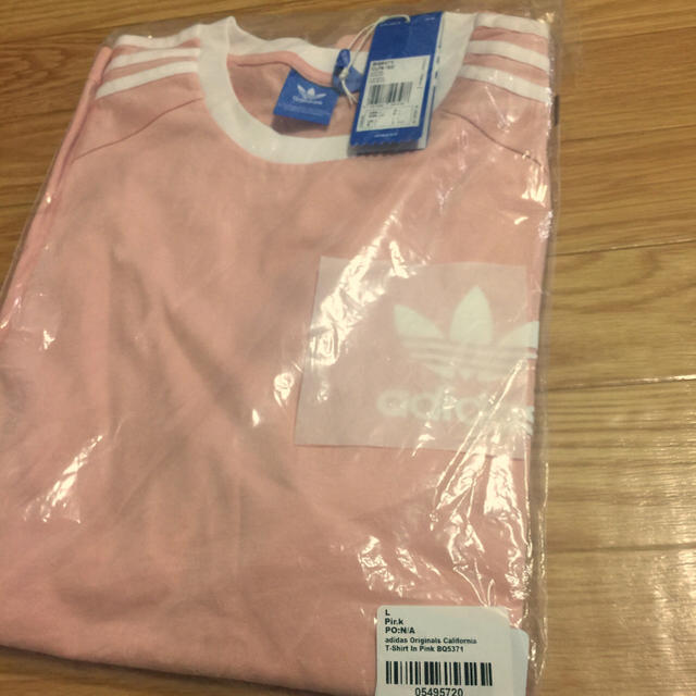 adidas(アディダス)の超絶人気！アディダスオリジナル CALIFORNIA TEE メンズのトップス(Tシャツ/カットソー(半袖/袖なし))の商品写真