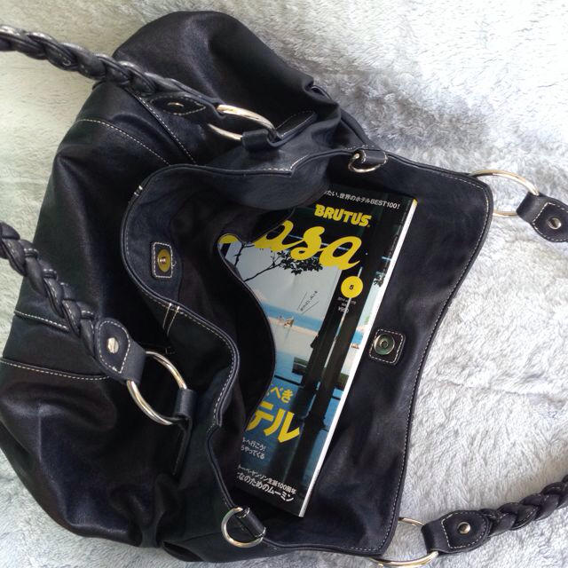 UNTITLED(アンタイトル)のアンタイトルのネイビーショルダー レディースのバッグ(ショルダーバッグ)の商品写真