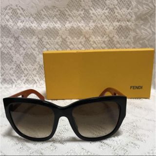 フェンディ(FENDI)の【良好品】FENDI フェンディ サングラス(サングラス/メガネ)