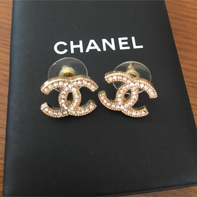 CHANEL ピアス