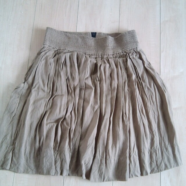 アーバンリサーチ　ギャザースカート（USED品） レディースのスカート(ひざ丈スカート)の商品写真