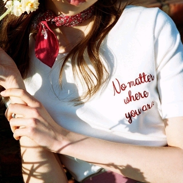 REDYAZEL(レディアゼル)のレディアゼル　ＮｏＭａｔｔｅｒ　刺繍Ｔシャツ レディースのトップス(Tシャツ(半袖/袖なし))の商品写真