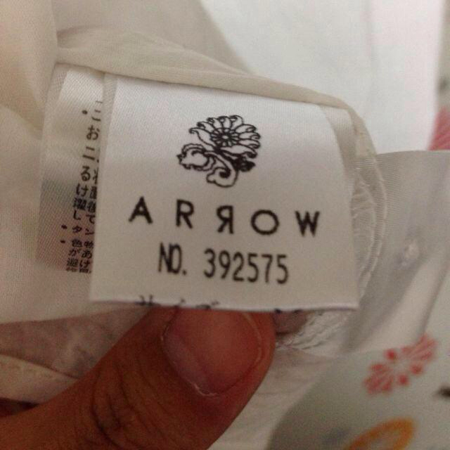 ARROW(アロー)のARROW白シャツ♡ レディースのトップス(シャツ/ブラウス(半袖/袖なし))の商品写真