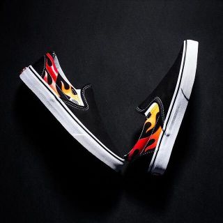 ヴァンズ(VANS)のVANS CLASSIC SLIP-ON FLAME 27.5㎝(スニーカー)