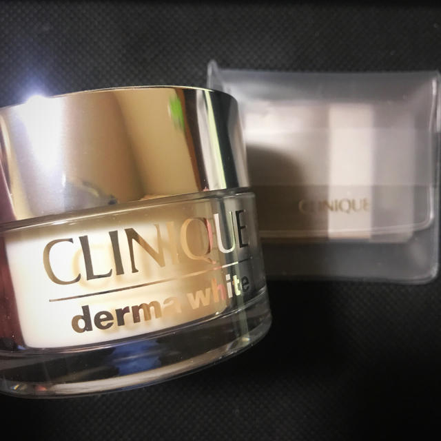 CLINIQUE(クリニーク)のMUMUMU様 専用 コスメ/美容のベースメイク/化粧品(フェイスパウダー)の商品写真