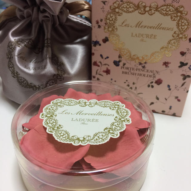 LADUREE フェイスカラー