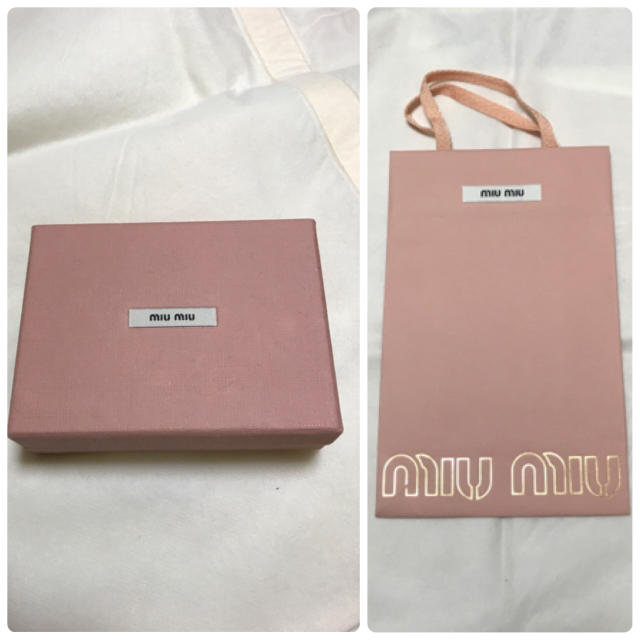 miumiu(ミュウミュウ)の★みぃ様専用★miumiu 名刺入れ レディースのファッション小物(名刺入れ/定期入れ)の商品写真