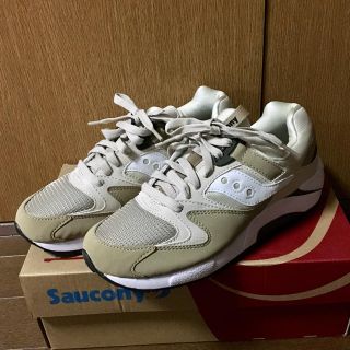 サッカニー(SAUCONY)のSaucony☆人気スニーカー☆ベージュ未使用25.0(スニーカー)