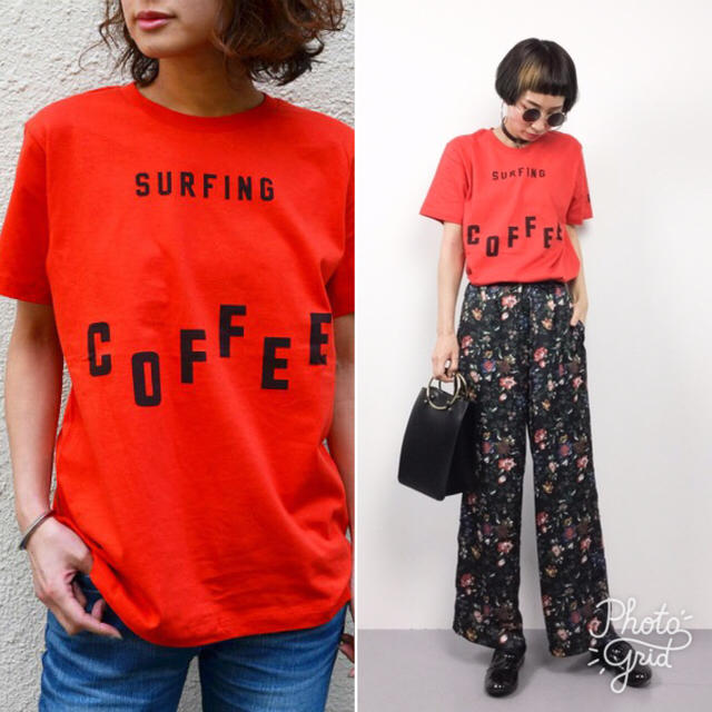 FRAMeWORK(フレームワーク)の"COFFEE"ランダムロゴTシャツ レディースのトップス(Tシャツ(半袖/袖なし))の商品写真