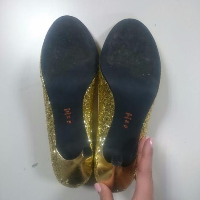 DIANA(ダイアナ)のダイアナ DIANA パンプス ゴールド レディースの靴/シューズ(ハイヒール/パンプス)の商品写真