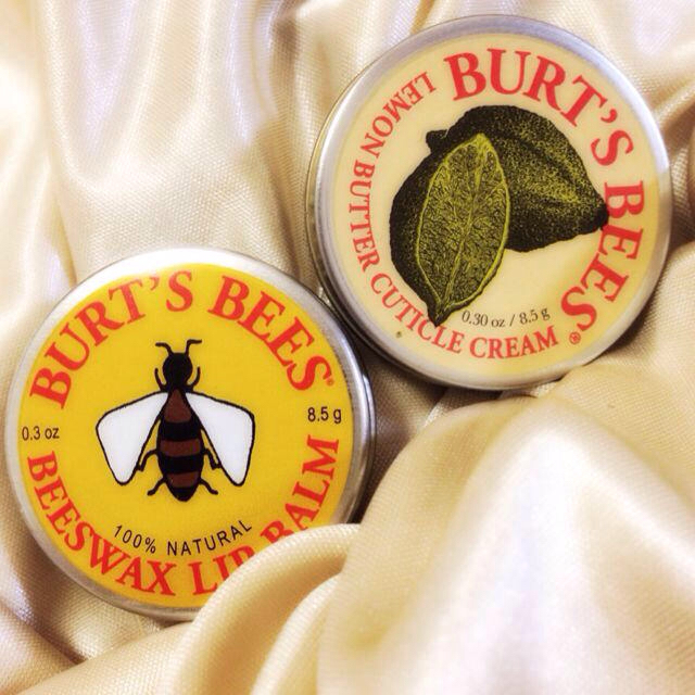 BURT'S BEES(バーツビーズ)のBURT'S BEES×２♡♡ コスメ/美容のベースメイク/化粧品(その他)の商品写真