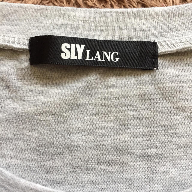 SLY LANG(スライラング)のSLY LANG レディースのトップス(Tシャツ(半袖/袖なし))の商品写真