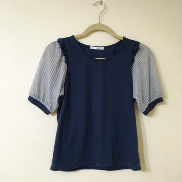 RETRO GIRL(レトロガール)の新品 ネイビー透け袖トップス レディースのトップス(Tシャツ(半袖/袖なし))の商品写真