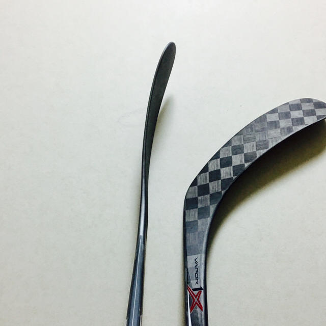 BAUER Vapor 1X S16 アイスホッケースティック 67Flex スポーツ/アウトドアのスポーツ/アウトドア その他(ウインタースポーツ)の商品写真