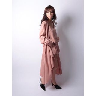 エイミーイストワール(eimy istoire)のvintage satin gown ヴィンテージサテンガウン ピンク(ガウンコート)