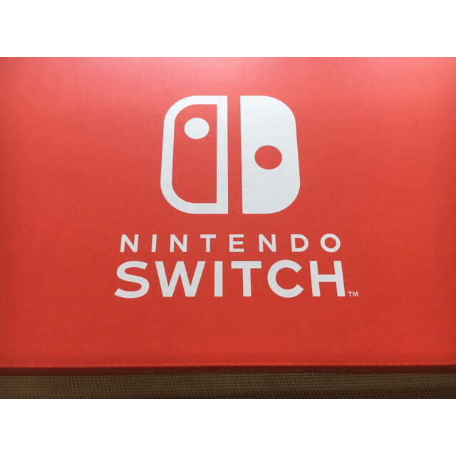 任天堂(ニンテンドウ)の【送料無料】Nintendo Switch 本体 カラー 新品未使用 エンタメ/ホビーのゲームソフト/ゲーム機本体(家庭用ゲーム機本体)の商品写真