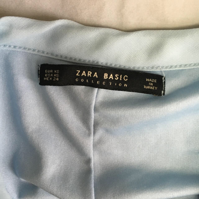 ZARA(ザラ)のZARA BASIC プリーツスカート ペールブルー レディースのスカート(ひざ丈スカート)の商品写真