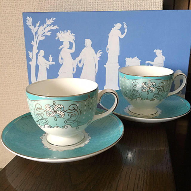 WEDGWOOD - ウェッジウッド プシュケ カップ&ソーサーの通販 by 花 と