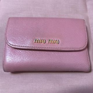 ミュウミュウ(miumiu)の【最終値下げ】miumiu♡折財布(財布)