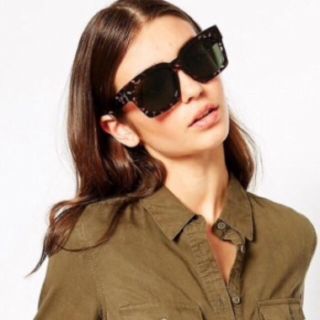 クエイアイウェアオーストラリア(Quay Eyeware Australia)のQUAY AUSTRALIA SUNGLASSES 傷あり(サングラス/メガネ)