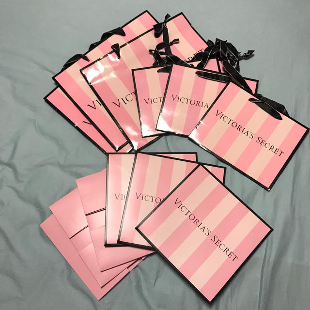 Victoria's Secret(ヴィクトリアズシークレット)のVictoria's Secret ショッパー レディースのバッグ(ショップ袋)の商品写真