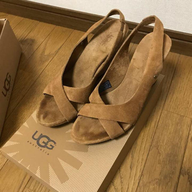 UGG(アグ)のUGG アグ ウエッジソール サンダル レディースの靴/シューズ(サンダル)の商品写真