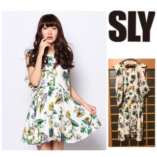 スライ(SLY)のSLY★フレアワンピース(オフホワイト2)(ミニワンピース)