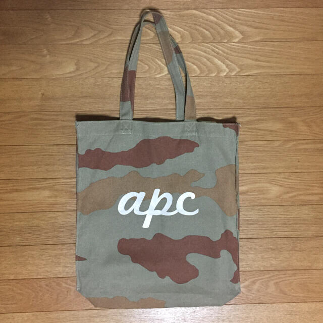 A.P.C(アーペーセー)のAPC トートバッグ 迷彩 レディースのバッグ(トートバッグ)の商品写真